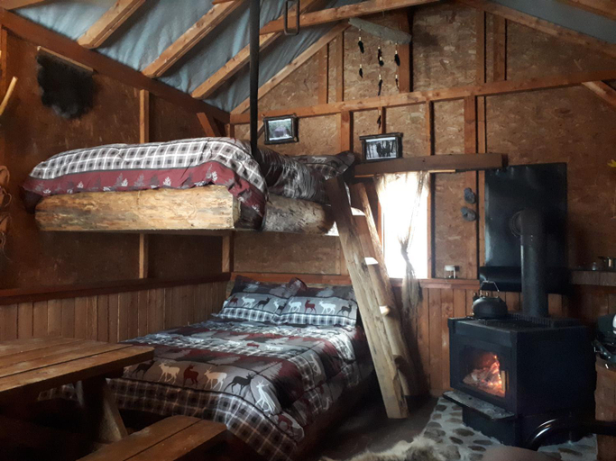 Bedroom 2, Hebergement de la Montagne St-Roch, Mékinac