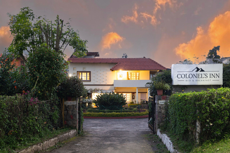 Exterior & Views