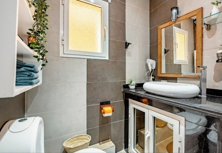 Bathroom 3, lux appartement avec piscine, El Jadida