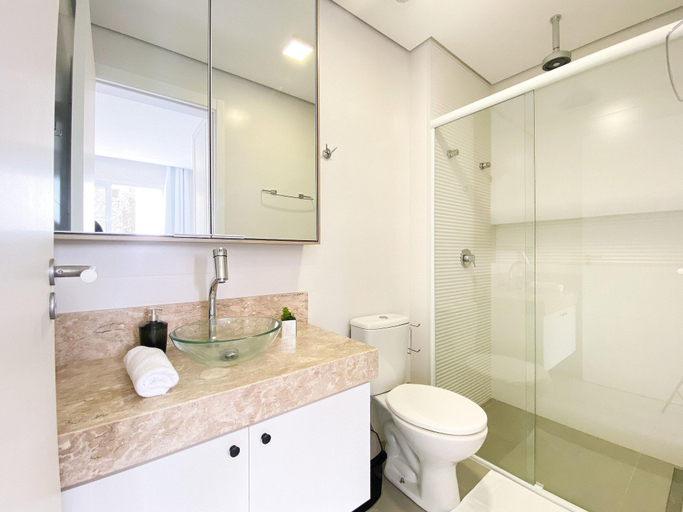 Bathroom 4, Apê Cheio de Estilo - Campeche, Florianopolis