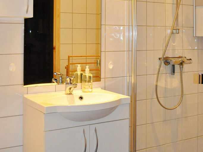 Bathroom, 11 Person Holiday Home in Oyer, Øyer