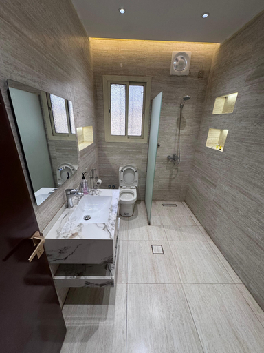 Bathroom 4, Madain Al Baraka, Al Madinah Al Munawwarah