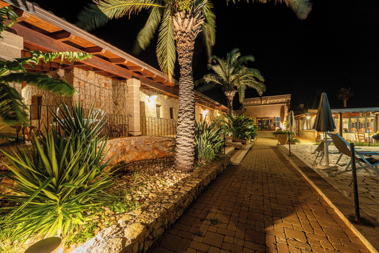 Exterior & Views 2, Hotel Masseria Le Pajare, Lecce