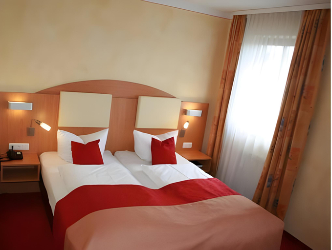 Bedroom 15