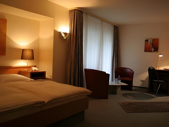 Bedroom 15