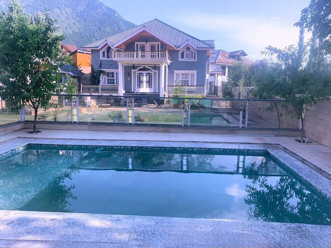 Sport & Beauty, Upani Cottages, Srinagar