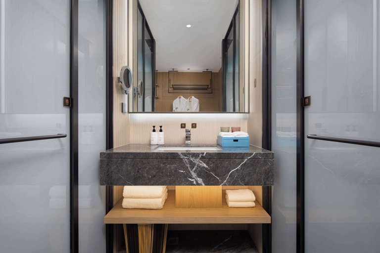 Bathroom 3, Days Hotel By Wyndham Enshi Girls Town, Enshi Tujia and Miao