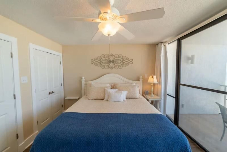 Bedroom 3, Leeward 403 at Edgewater, Bay
