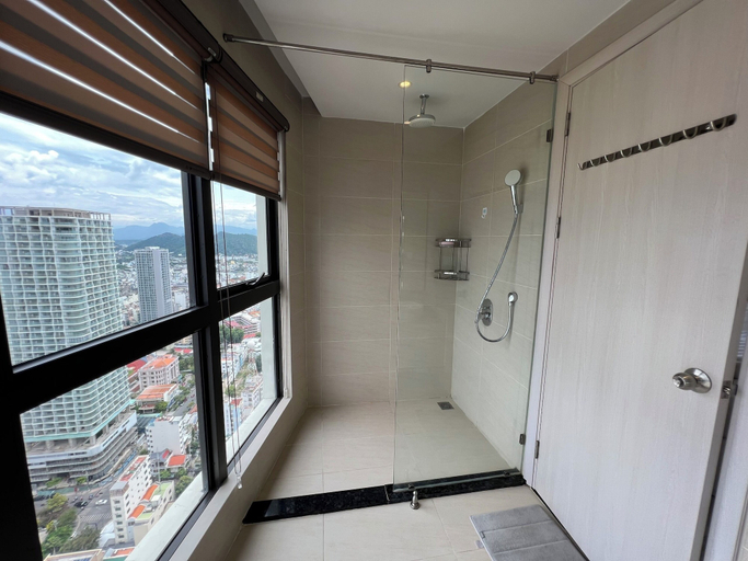 Bathroom 24