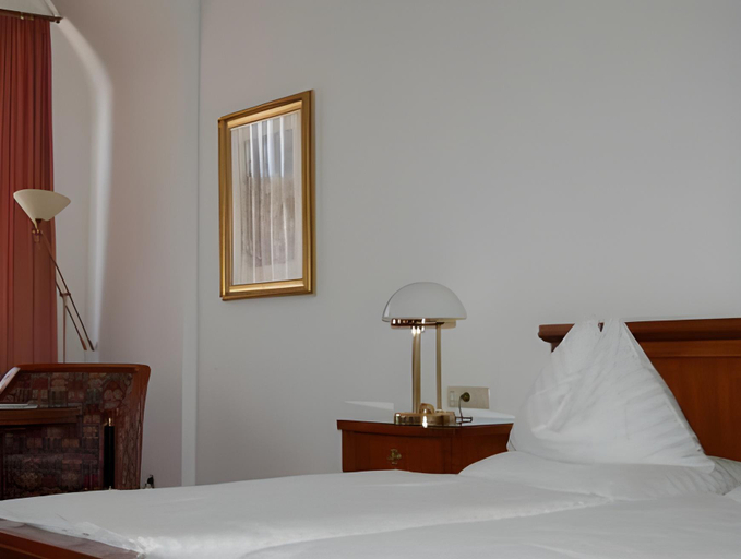 Bedroom 27