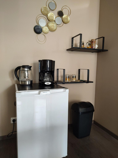 Others 4, Logement F2, Yvelines