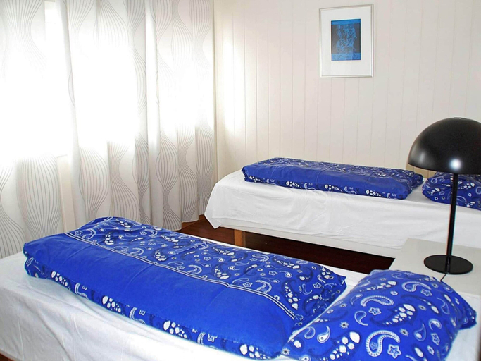 Bedroom, 4 Person Holiday Home in Sula, Frøya