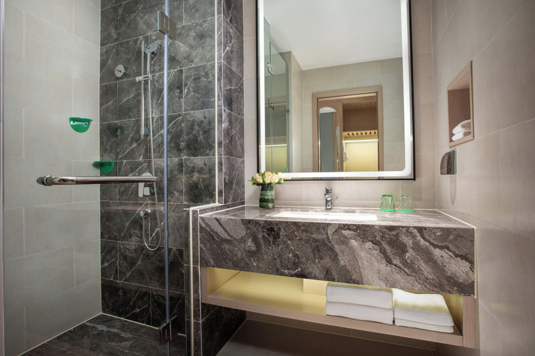 Bathroom 22