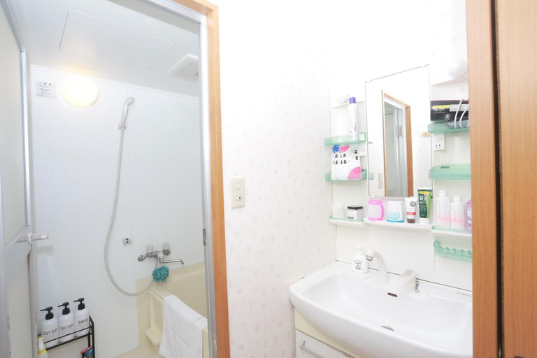 Bedroom 3, Shinjuku Sunrise Apartment, Shinjuku