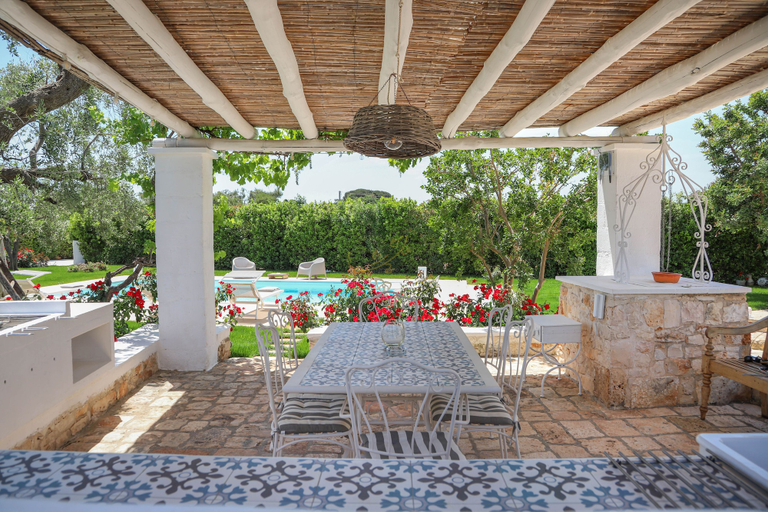 Food & Drinks, TD Trulli della Rosatella Typical Trulli w/ Pool, Bari