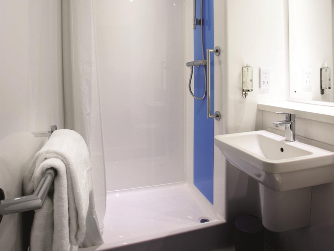 Bathroom 4, Travelodge Cardiff Central, Cardiff