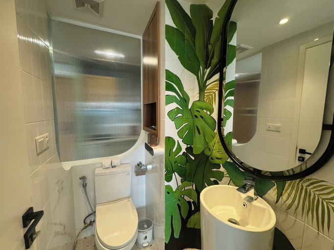 Bathroom 8