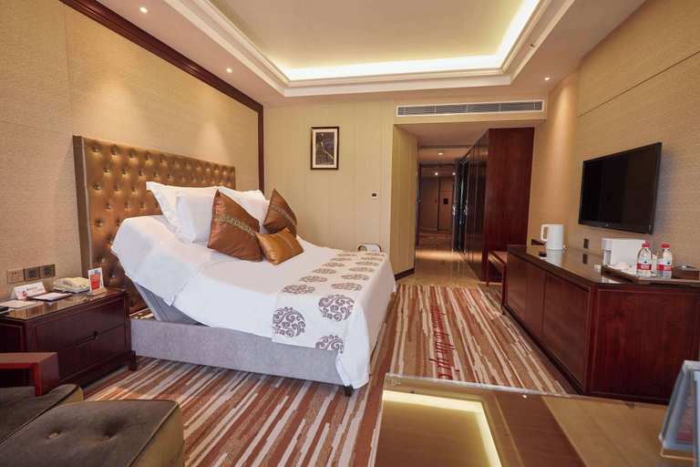 Bedroom 4, Wyndham Grand Plaza Royale Chenzhou, Chenzhou