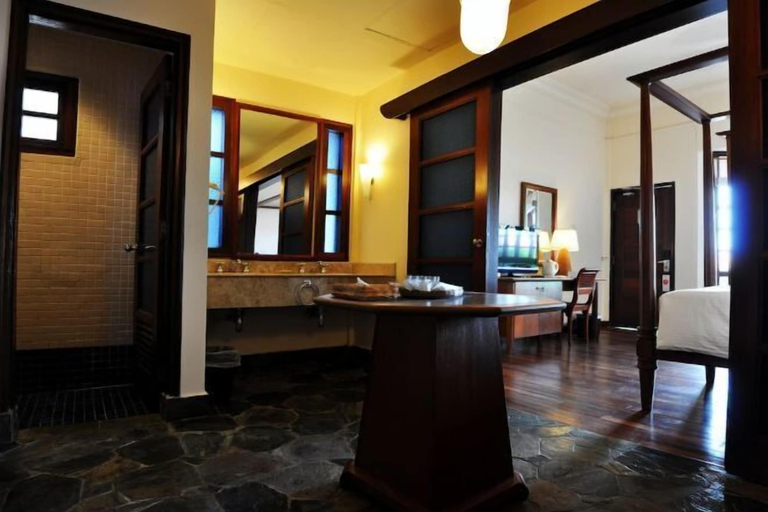 Bathroom 17
