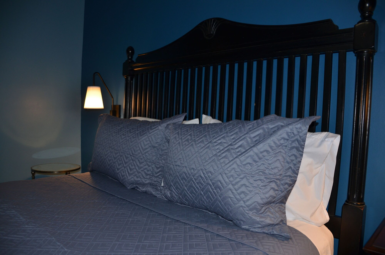 Bedroom 2, Natchez Manor Bed & Breakfast, Adams
