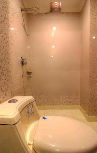 Bathroom 15