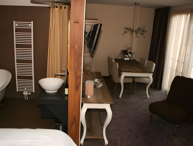 Bedroom 8