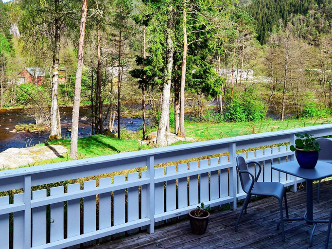 Others 4, 8 Person Holiday Home in Lindesnes, Lindesnes