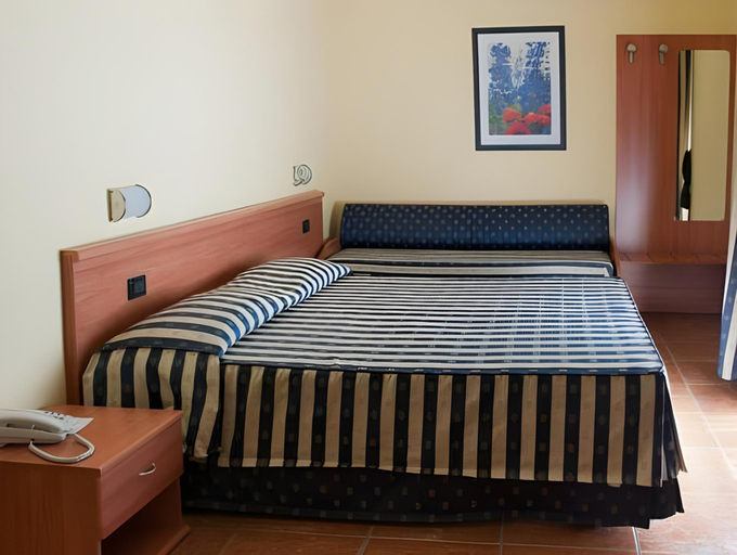 Bedroom 14