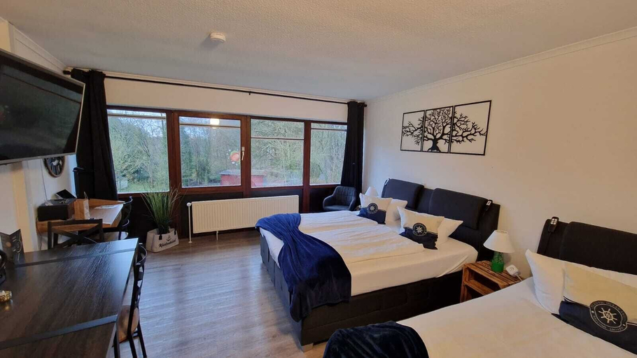 Bedroom 3, Hotel Seeblick am Sankelmarker See, Schleswig-Flensburg