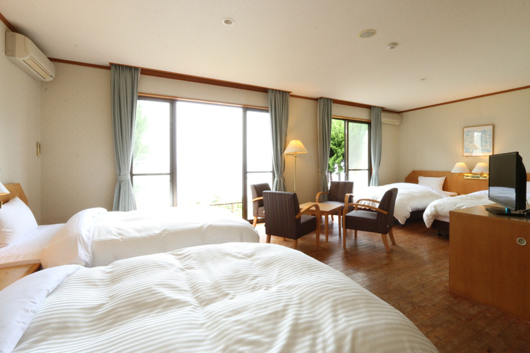 Bedroom 3, Tsushima Grand Hotel, Tsushima