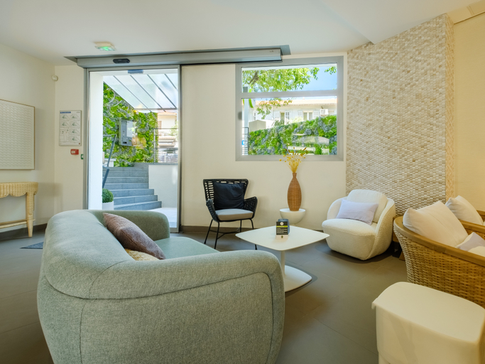 Public Area, B&B HOTEL Antibes Juan-les-Pins, Alpes-Maritimes