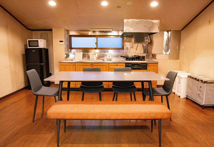 Dining Room 7