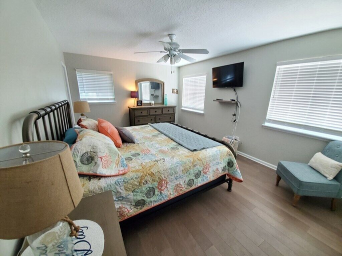 Bedroom 3, Floridays, Saint Johns