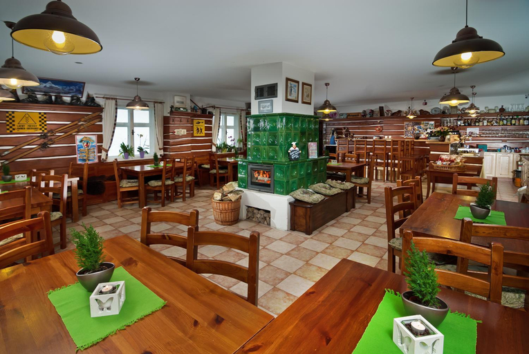 Food & Drinks 4, bouda Pod Snezkou, Trutnov