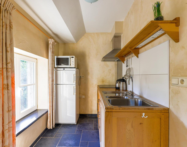 Others 4, Elegant Apartment in Aywaille near Forest, Liège