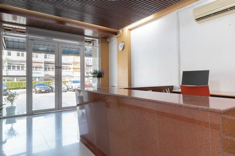 Public Area 2, Nicha Residence Hotel, Din Dang