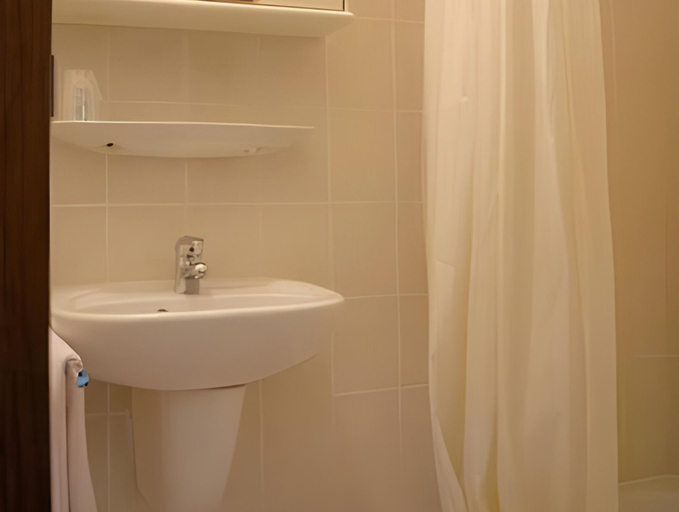 Bathroom 3