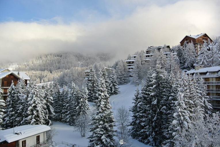 Exterior & Views 2, Relais des Alpes, Torino