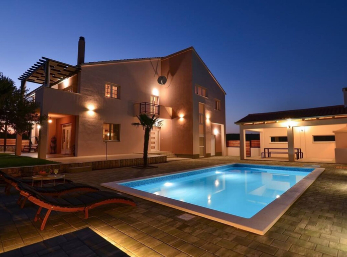 Sport & Beauty 4, Apartment Villa Troskot, Pirovac