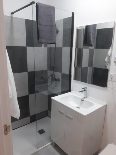 Bathroom 3, Travies@C.M, Las Palmas