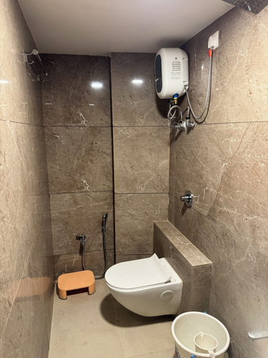 Bathroom 5, Hotel Pratham Inn, Ahmadabad