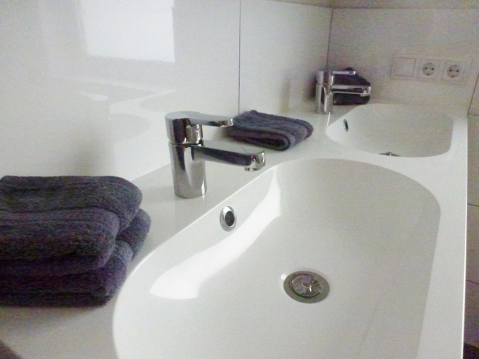 Bathroom 5, Detached Chalet Close to the ski Area, Zell am See