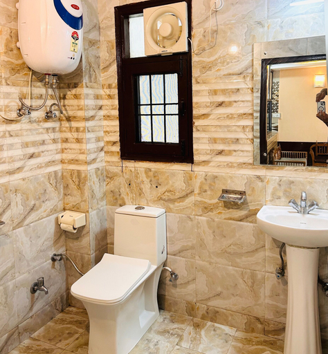 Bathroom, HANU VATIKA THE FAMILY CHOICE, Shimla