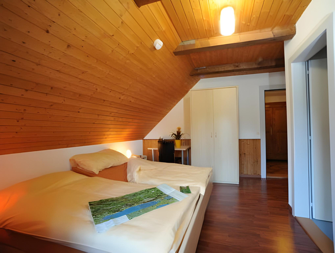 Bedroom 12