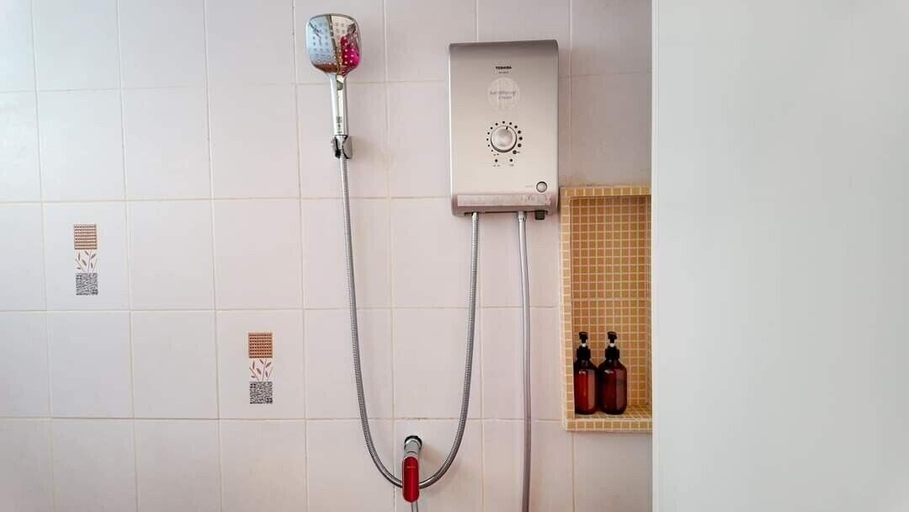 Bathroom 9