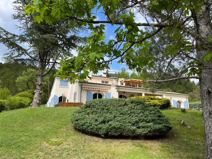 Others 3, Le Cheval Blanc, Hautes-Alpes