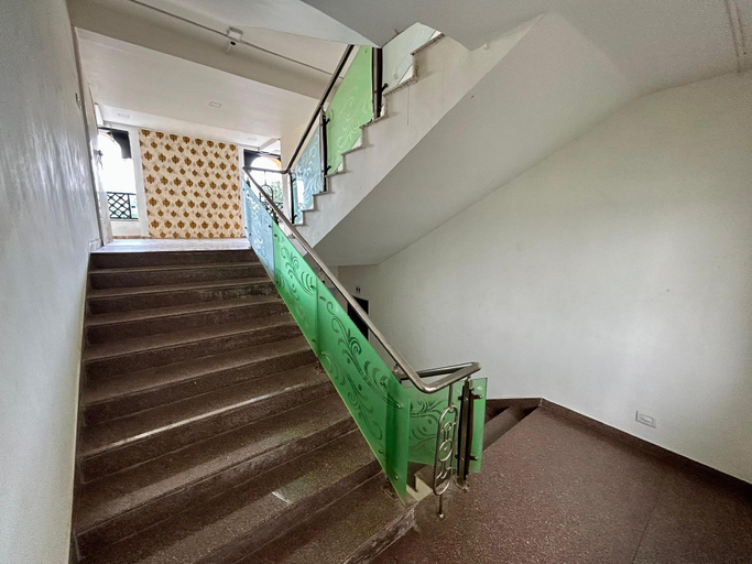 Others 4, Hotel King Palace LLP, Satara