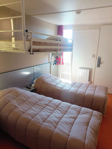 Bedroom 2, FASTHOTEL Reims Est - Taissy, Marne