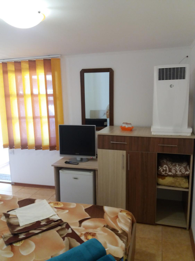 Others 5, Casa Gabriela, Tuzla