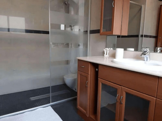 Bathroom, Villas Coliving Casa Rural, Barcelona